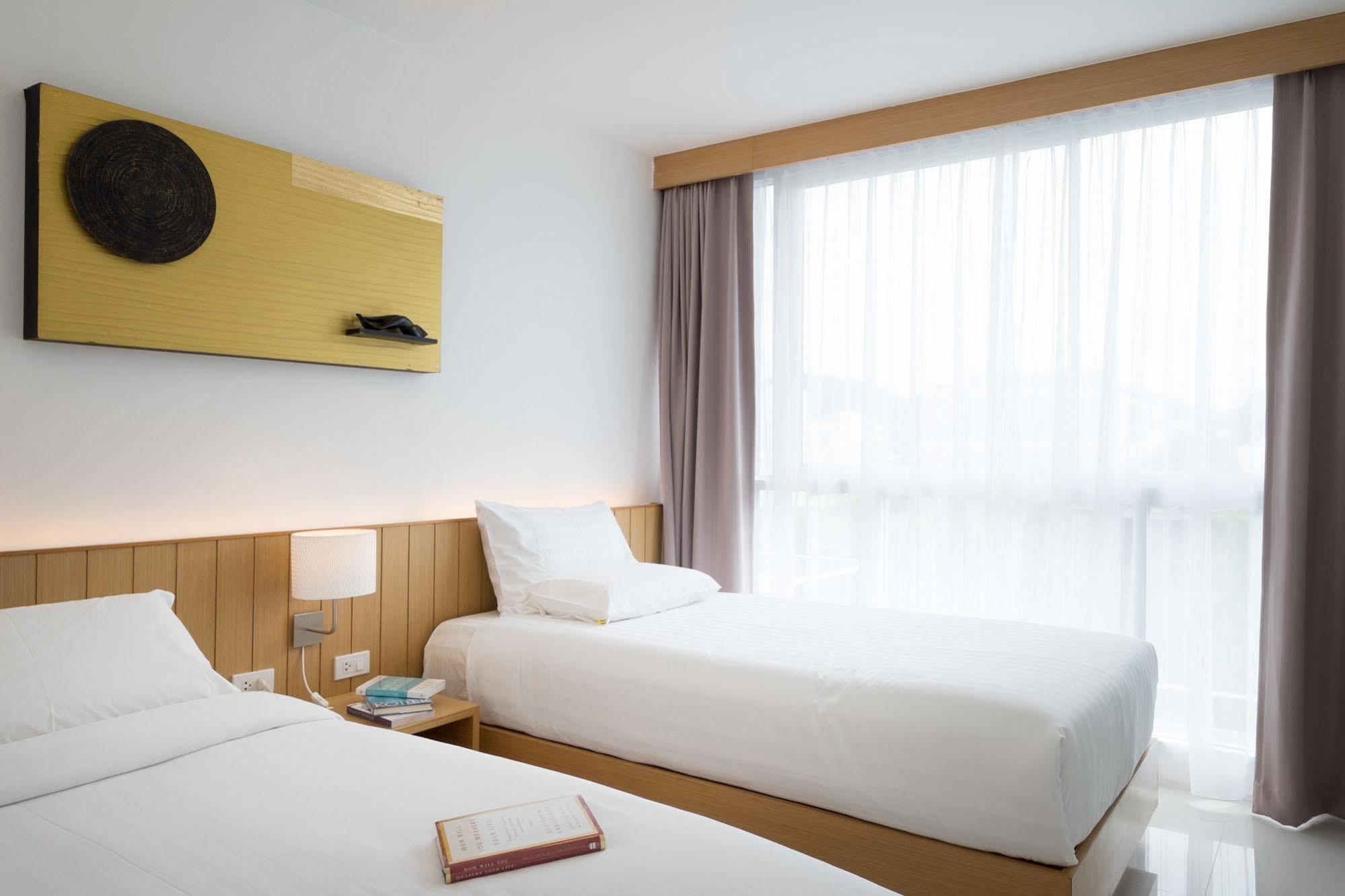 Modern Thai Suites Phuket Zewnętrze zdjęcie