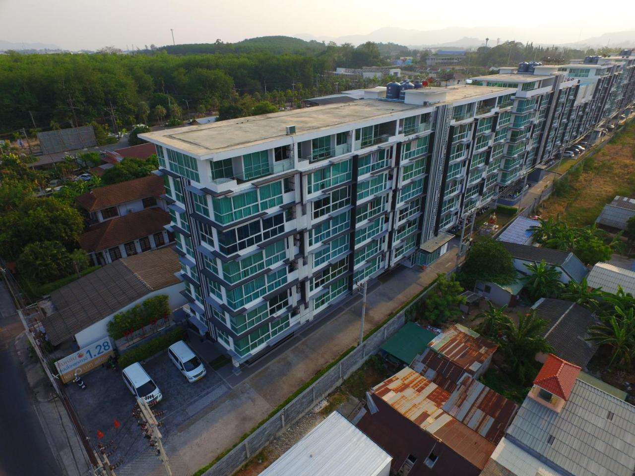 Modern Thai Suites Phuket Zewnętrze zdjęcie